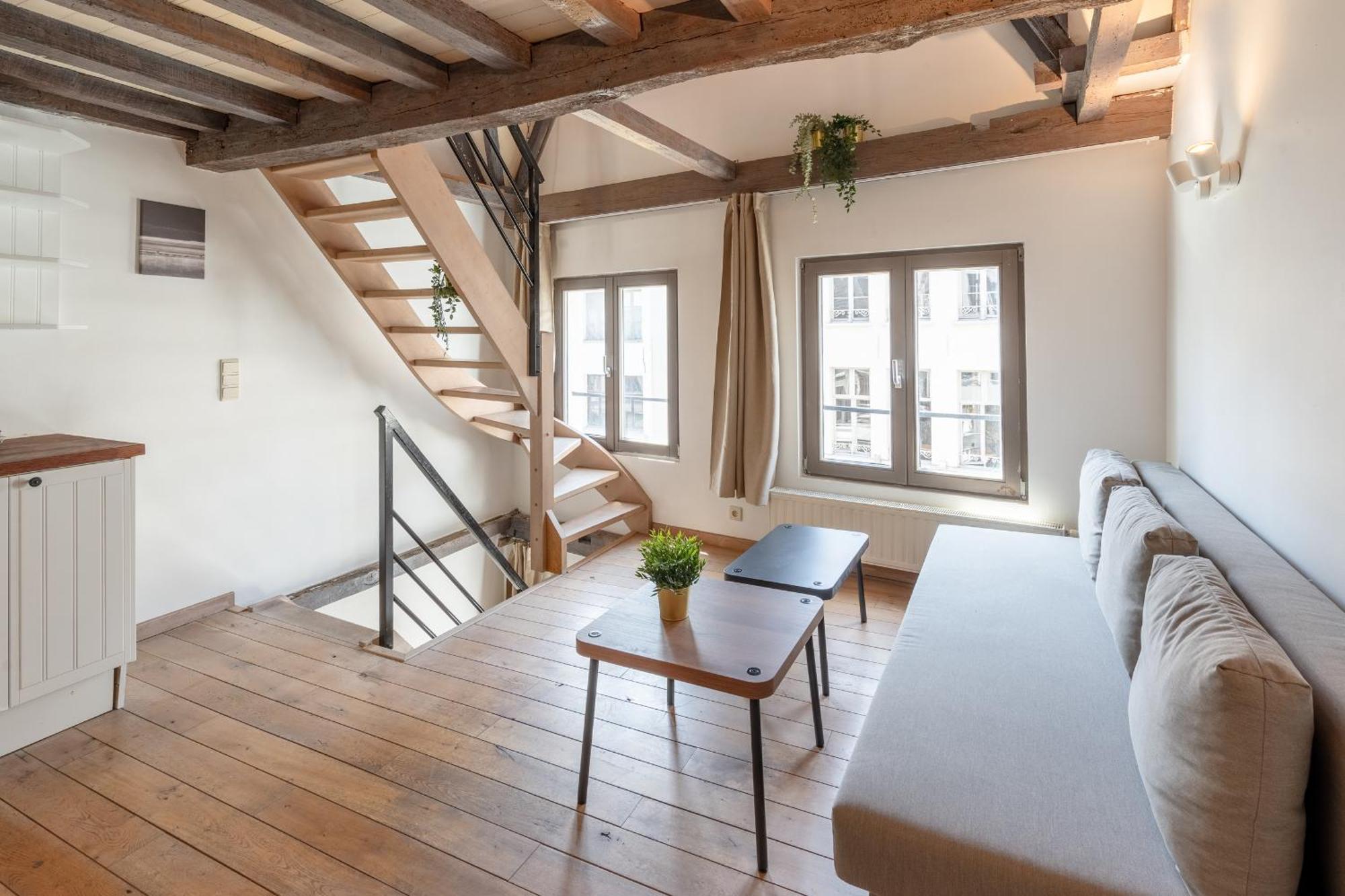 Апартаменты Tempel Triplex & Duplex At Historic Heart Of Антверпен Экстерьер фото